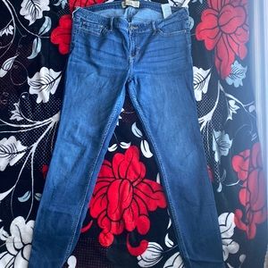 Hollister Low Rise Super Skinny